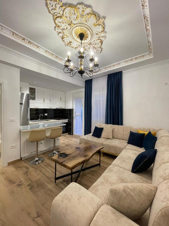 Leonard'S Apartment Дуррес Екстер'єр фото